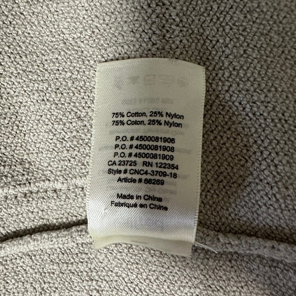 Wilfred Aritzia | Cream | Drop Shoulder Cardigan | Medium - Picture 7 of 9